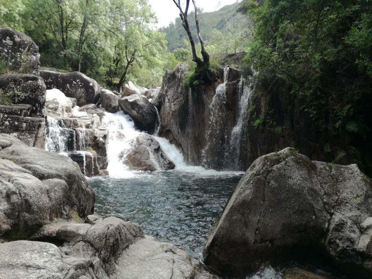 Вилла Casinha Do Joao No Geres Alamela Экстерьер фото